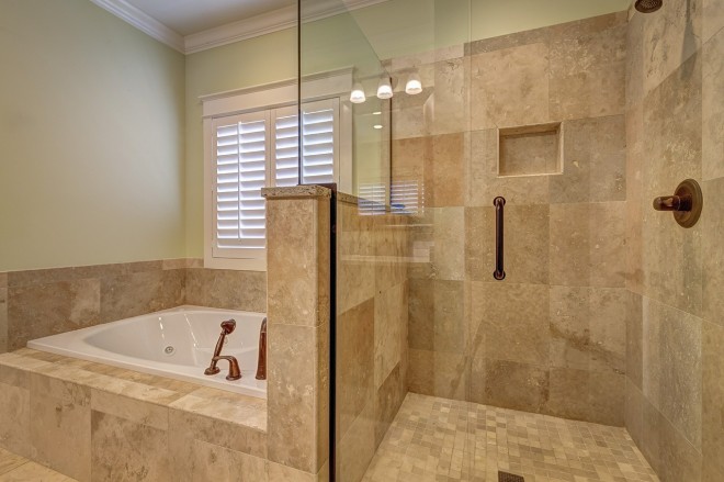 bathroom-389262_1280